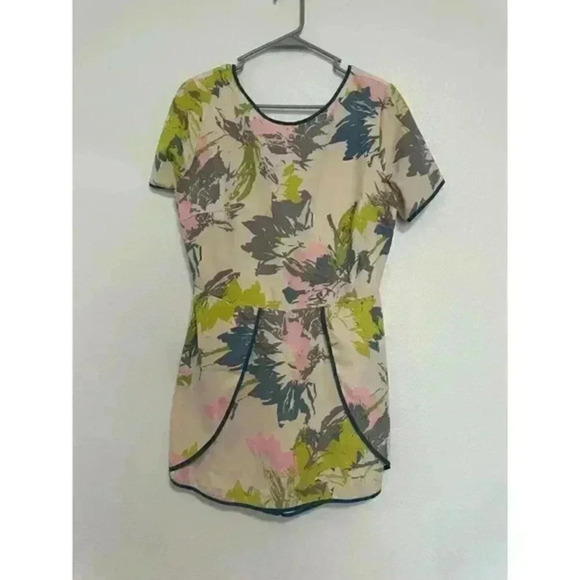 Adelyn‎ rae Floral skirt romper with pockets - Picture 2 of 6